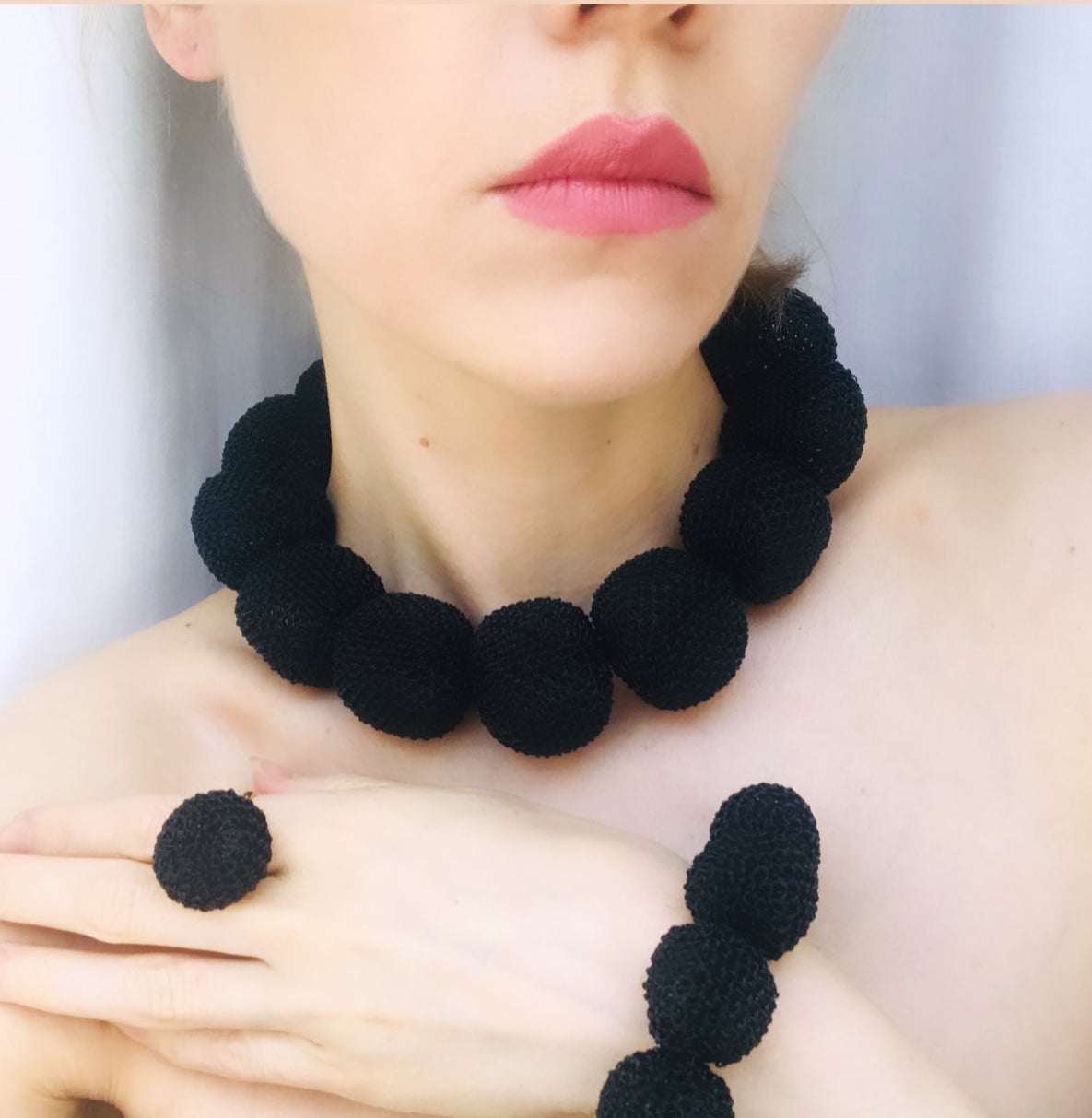 Perle Nere statement necklace from D&M JEWELLERY 